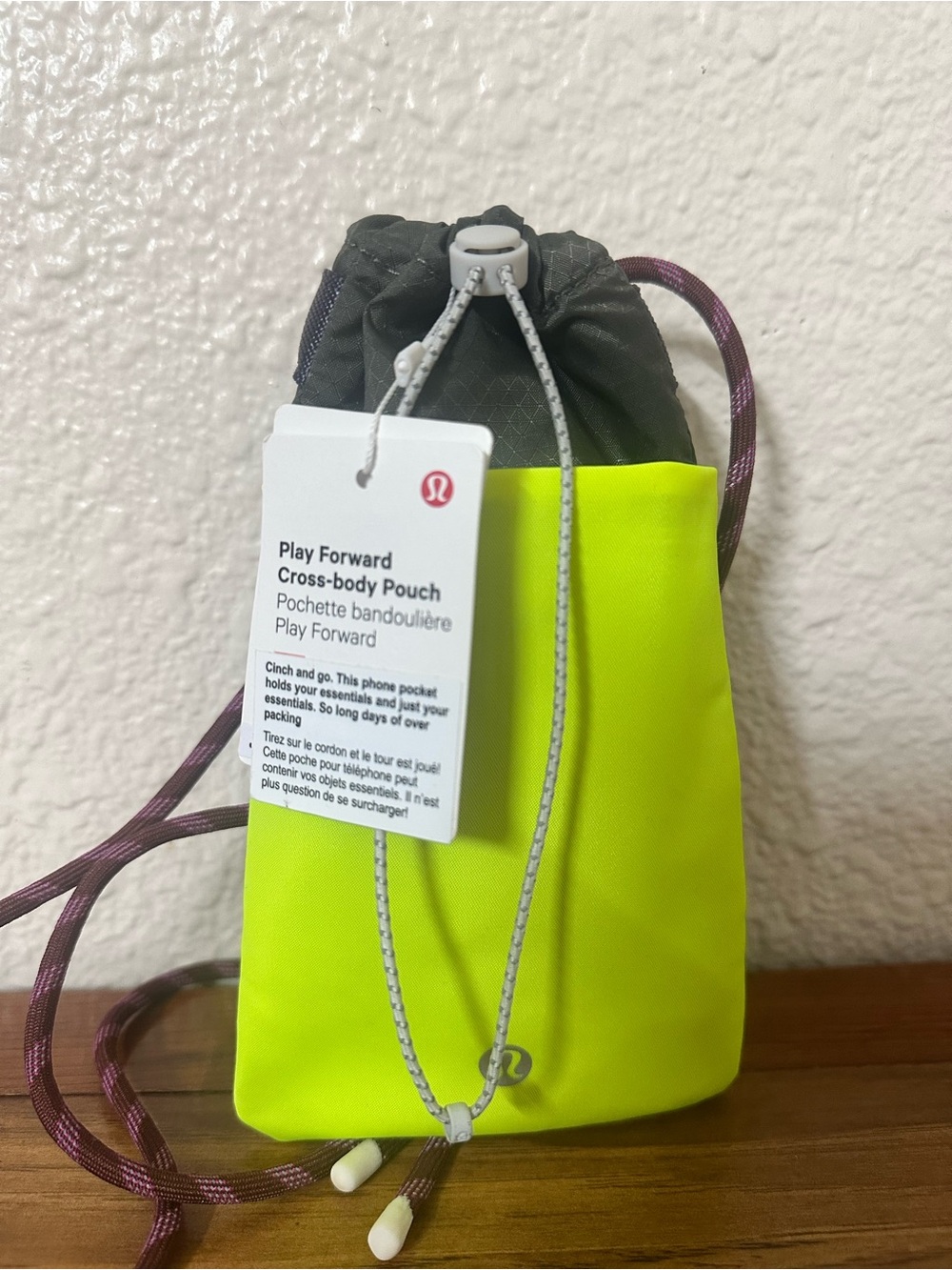 lululemon athletica Play Forward Crossbody Pouch in Neon Yellow and Black